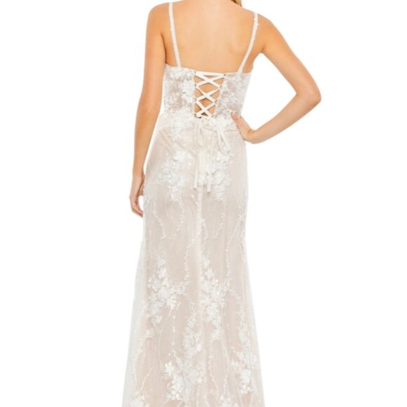 NWT $898 Size 12 Mac Duggal Floral Applique Sleeveless Mermaid Gown - Picture 3 of 7